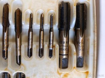 Sada závitníků Narex