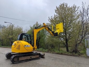 Bagr JCB 8085. Klima, 2x lyžica, kosačka.