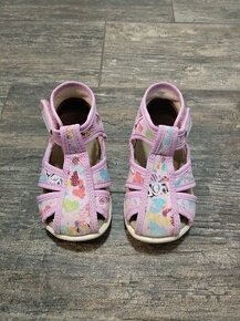 Dětské boty/sandálky č. 21