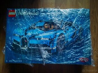 LEGO Technic Bugatti Chiron 42083 - 1