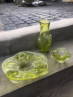 Žlutá a oranžová hutní souprava