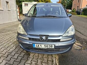 PEUGEOT 807 2.0 HDI r.v.2009 EL. DVEŘE, NOVÝ DPF, NOVÁ TP