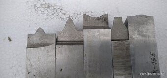 soustružnické nože