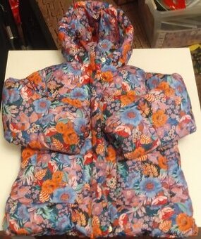 Next 5-6 bunda zimní květinky zlatý třpyt 110/116