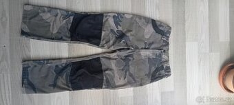 Maskáčové kalhoty