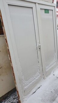 Dvoukřídlé dveře