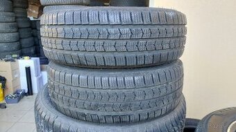 Pneu zimní, 2 ks, rozměr 205/65/16C, 107/105T, zn. NEXEN