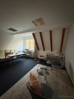 Pronájem kanceláře – prostor k podnikání - 1