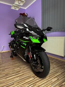 Kawasaki zx-10R 2022, 2600km nájezd TOP STAV