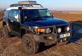 Prodám TOYOTA FJ CRUISER