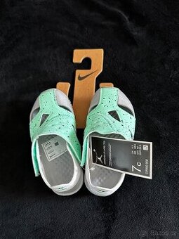 sandály Jordan Flare vel.23,5