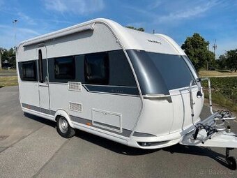 4 osoby –Hobby– 100 km/h(1300kg)Nové pneumatiky –TV