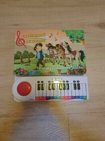 Malé Hrací Piánko Svojtka&Co.