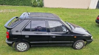 Škoda Felicia se shrnovacím střešním oknem