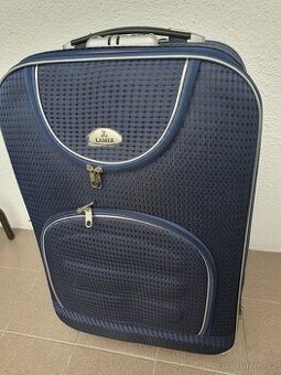 Cestovní textilní kufr