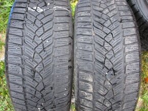 Pneu zimní 195/55 R16 2ks