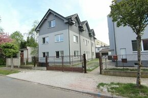 Pronájem bytu 2+kk, 43m2, Sládkova ul., Hradec Králové - 1