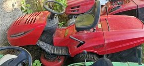 Traktor traktůrek sekačka