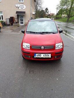 FIAT PANDA 1,2 r.v. 2009 1 majitel, koupeno v ČR