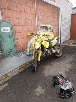 Suzuki rm125