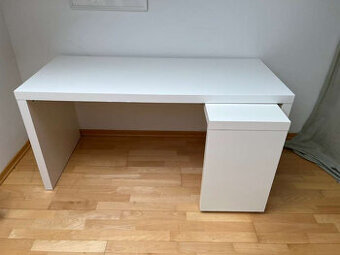 Psací stůl s výsuvnou deskou Ikea serie Malm