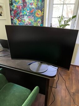 Zakřivený 32" monitor Samsung C32T550FDR – Full HD