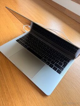 MacBook pro 13” (2016)