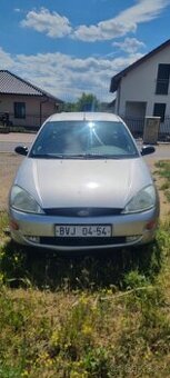 Ford Focus  1 6