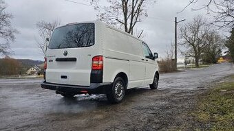 VW Transporter T5 1.9 TDI