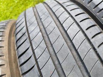 215/60/17 Michelin