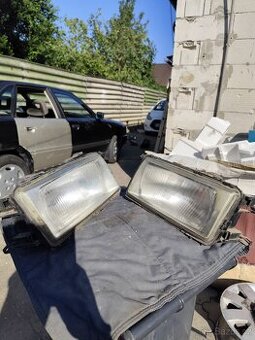 Audi 80 přední světlo - 1