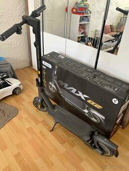 Elektrická koloběžka ninebot g2 max