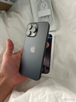 iPhone 16 Pro Max 256GB Černý Titan