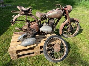 JAWA PÉRÁK 350 18