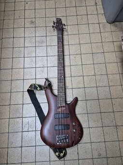 Baskytara Ibanez