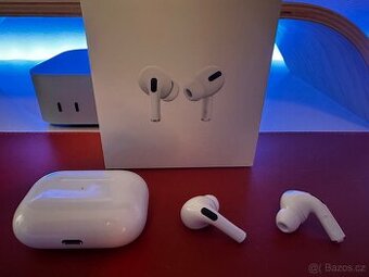 Málo používané Apple AirPods Pro - TOP STAV