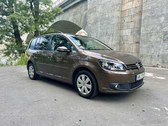 Volkswagen Touran, 7 míst, 2.0 TDI