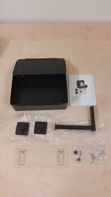 Držák na toaletní papír se schránkou na utěrky