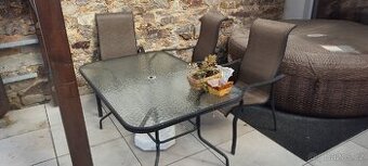 Zahradní sestava sezení, stůl, 4x židle, stojan na slunečník