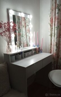 Toaletní kosmetický stůl-stolek NOVÝ+zdarma židle+dárek