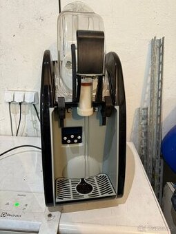 VÝROBNÍK MRAŽENÝCH JOGURTŮ A SOFT ICE QUICKREAM ČERNÝ 1X 4 L