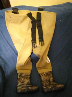 NOVÉ dětské nepromokavé kalhoty  a holínky 24-25 (brodící)