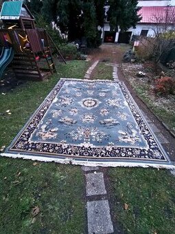 Vlněný perský koberec