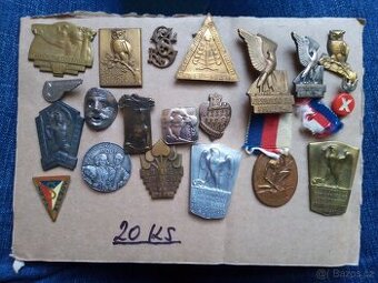 Staré sokolské a jiné odznaky 20 kusů