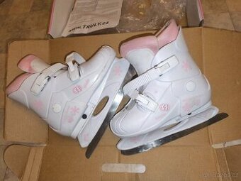 Dívčí, dámské brusle 37-40