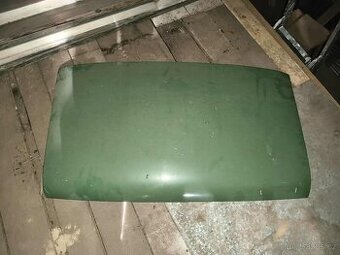 Škoda 100 - zadní kapota