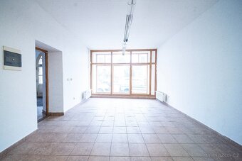 Pronájem nebytového prostoru 42 m² – Broumov