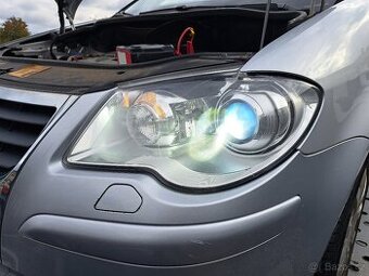 Xenony Volkswagen Touran 1T2 rok 2006-2010