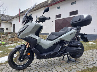 HONDA ADV 350 2024 ČR, 5000km, smart box, plexi