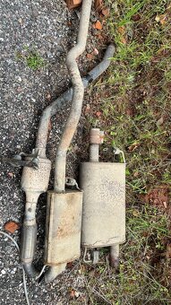 PRVNÍ DÍL VÝFUK - VW Multivan, Trasporter , Caravelle T5 - 1